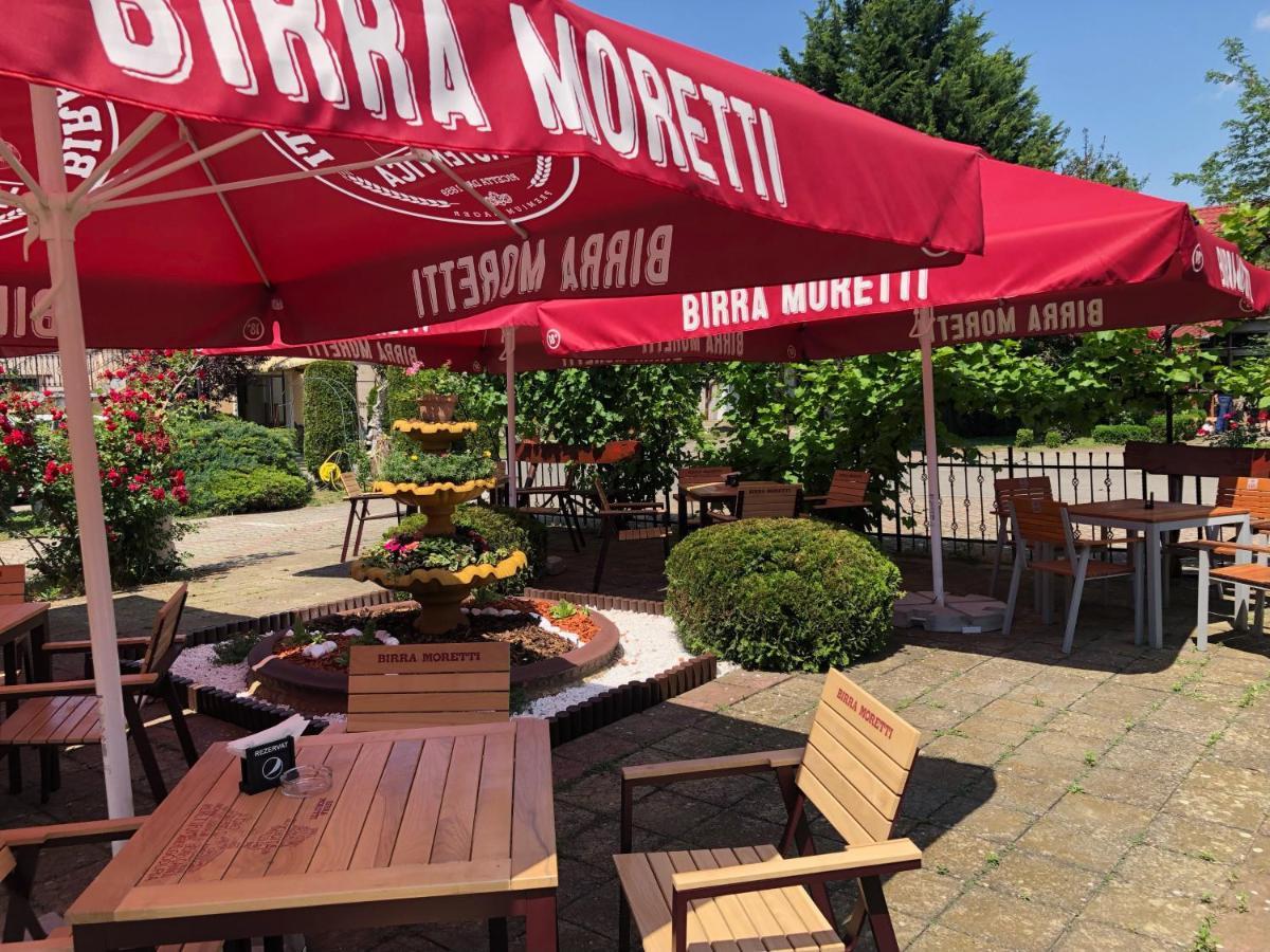 Pensiunea Viena Targu Mures Exterior photo